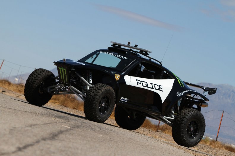 police_racing_car.jpg