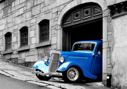 Blue old car