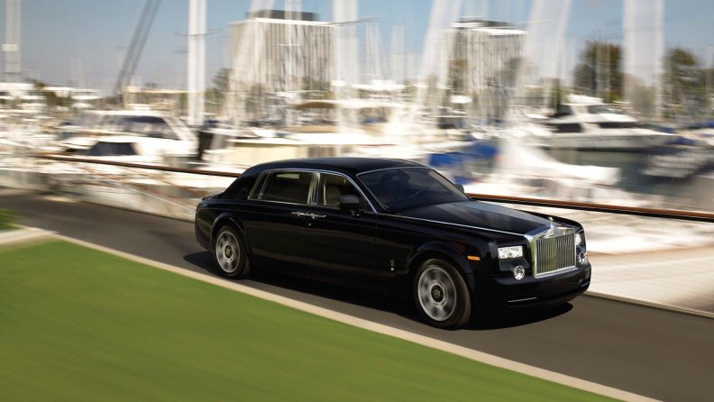 Rolls Royce by the Harbour