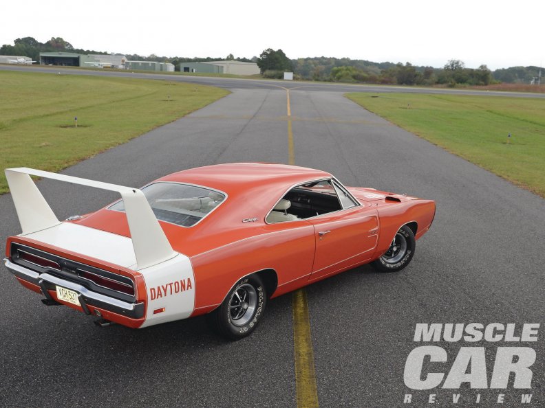 1969_dodge_charger_white_wing.jpg