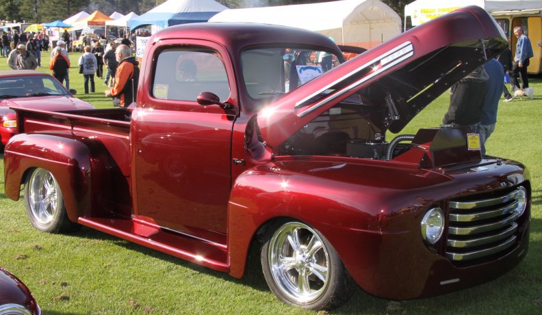 1949 Ford red truck