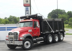 Mack GU713 Dump Truck