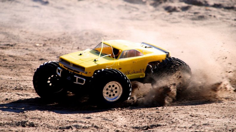 desert racing car