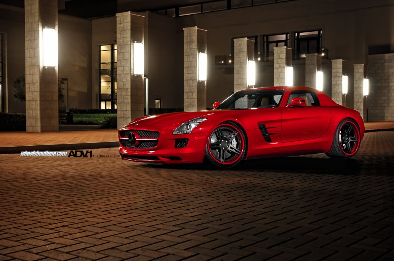 sls in red