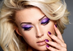 Purple Make up