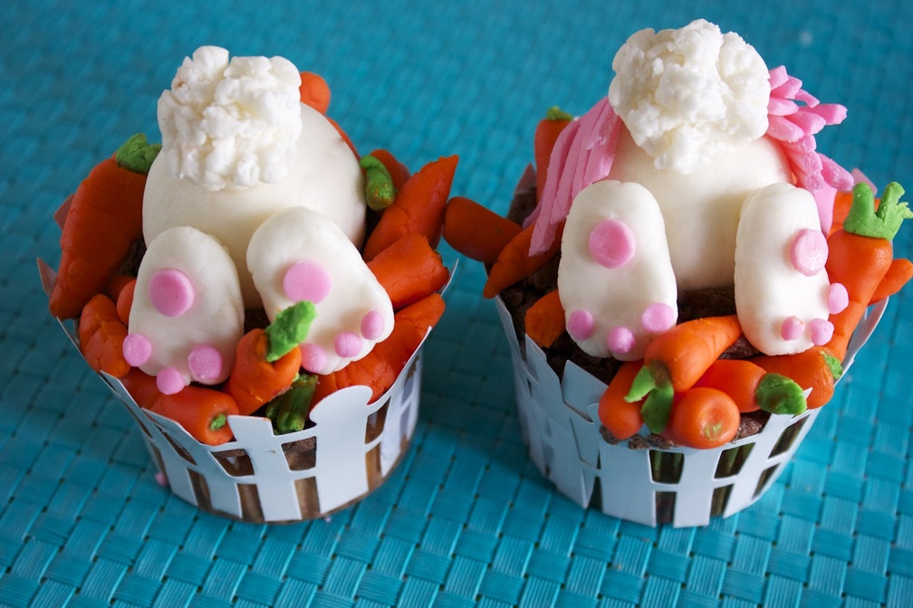 Easter funny cupcakes
