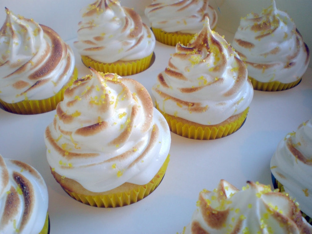 Lemon cupcakes for Inspi