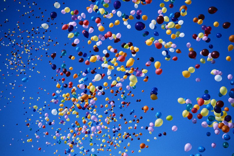 100s_of_colorful_balloons.jpg
