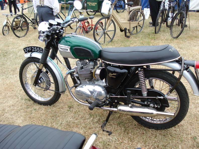 vintage_triumph_motorcycle.jpg