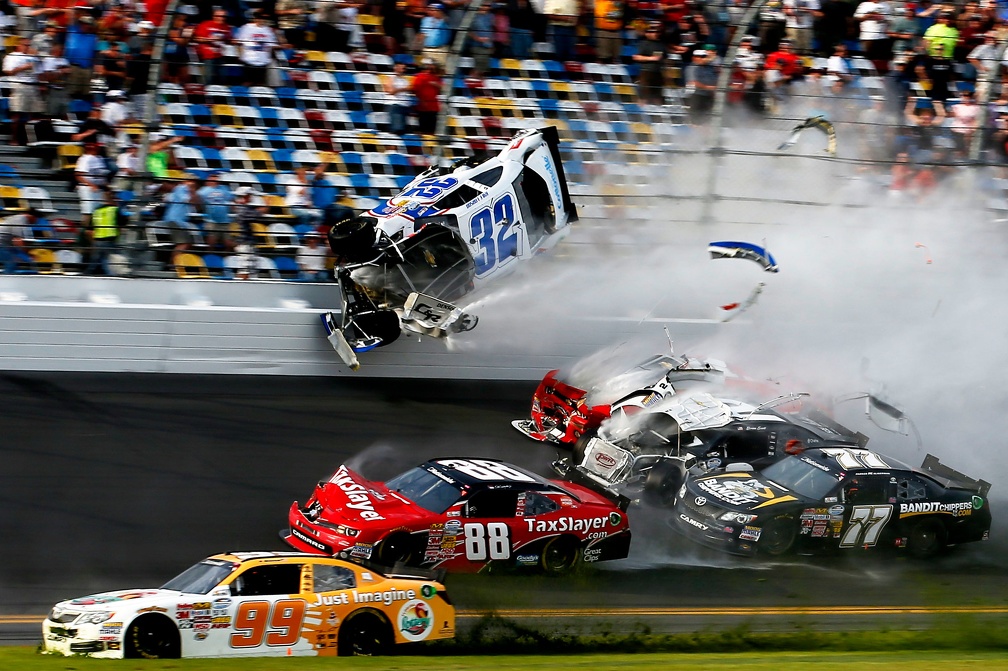 CRASH JUMBO NASCAR