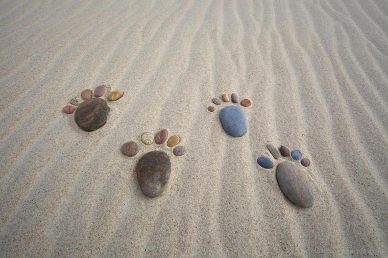 footsteps_in_sand.jpg