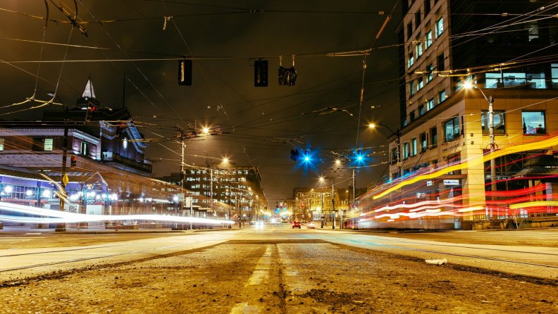 marvelous_street_lights_in_long_exposure.jpg
