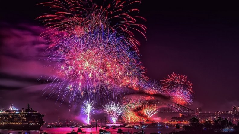 fireworks_in_sidney_harbor_hdr.jpg