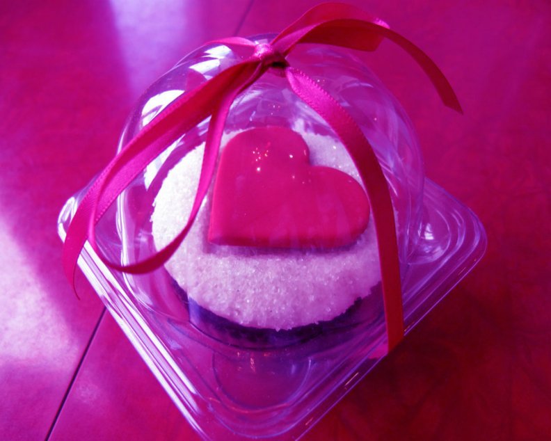 valentines_cupcake.jpg