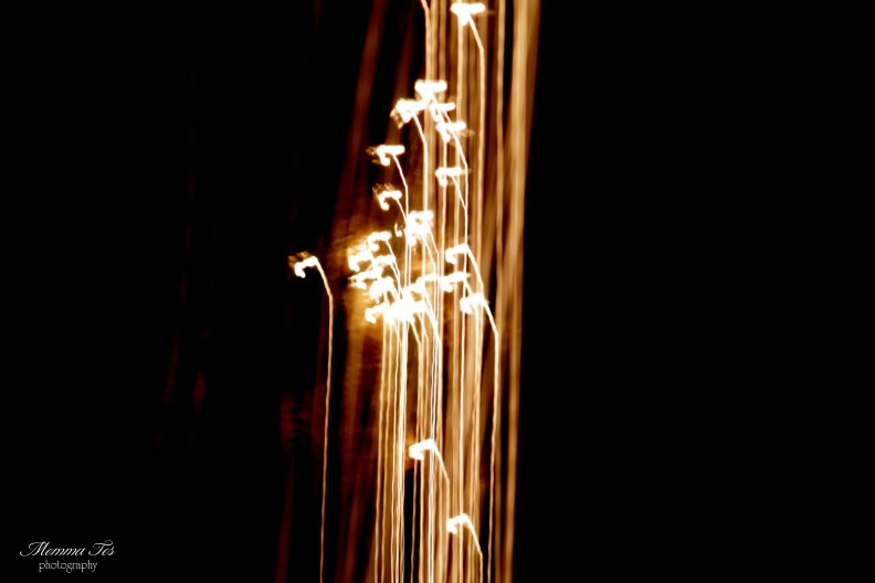 streaking_lights.jpg
