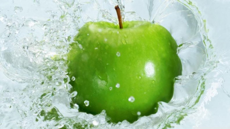 fresh_green_apple.jpg