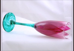 Fluted tulip glass _ dark pink