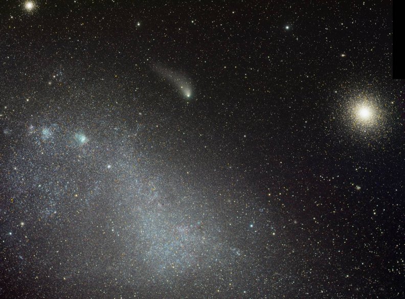 cloud_clusters_and_comet_siding_spring.jpg