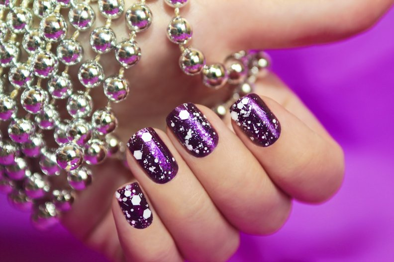 purple_nails.jpg