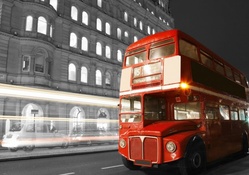 wonderful london bus at night