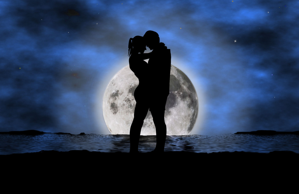Under the moon of love