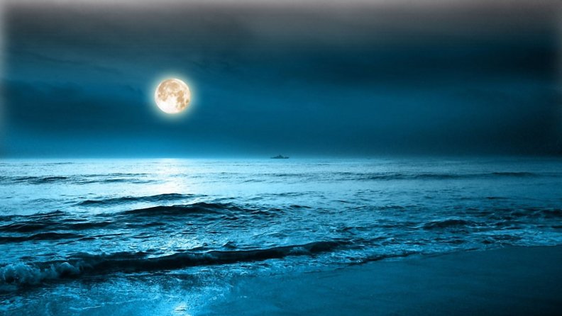 large_full_moon_over_the_ocean.jpg