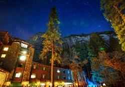 hotel in yosemite on a spectacular starry night