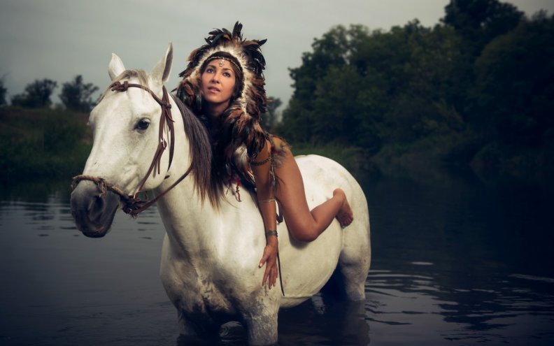 indian_girle_on_horse.jpg