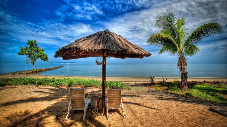 a_place_in_paradise_hdr.jpg