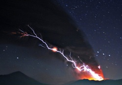 Volcano Lightning