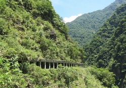 Mountain tunnel