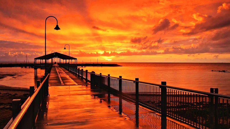 sunset_over_australian_pier.jpg