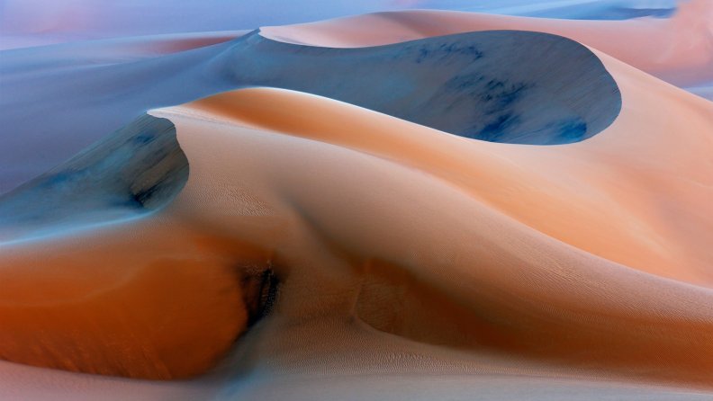 fabulous_desert_sand_dunes.jpg