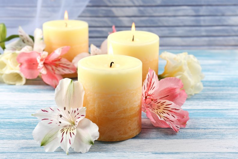 candles_and_flowers.jpg