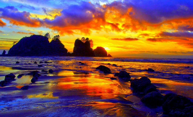 colorful_beach_sunset.jpg
