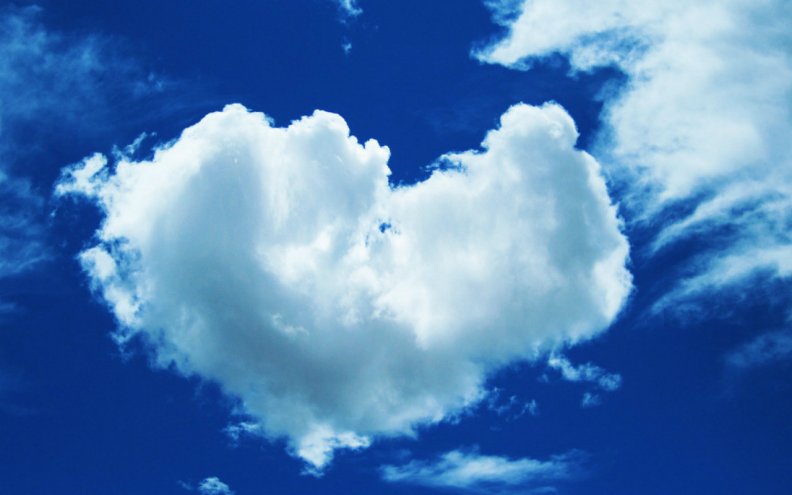 heart_shape_clouds.jpg