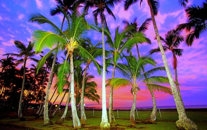 sunset_on_island_in_heaven.jpg