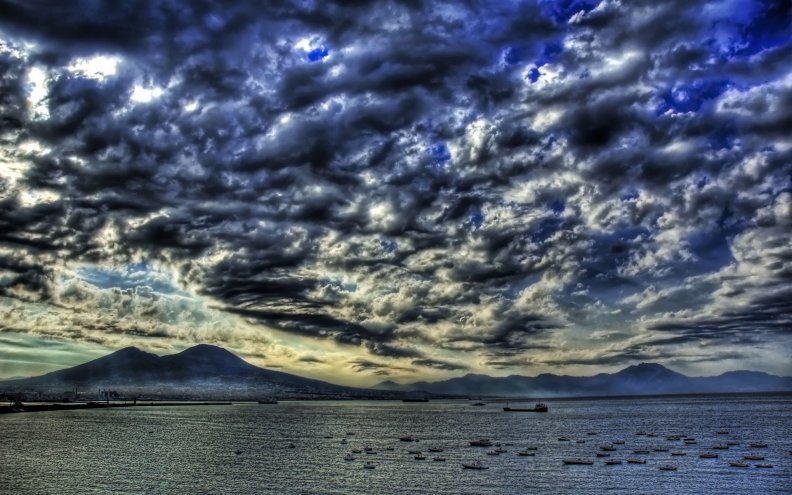 gorgeous_cloud_covered_bay_hdr.jpg