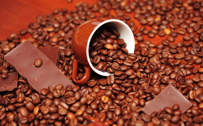 coffee_beans_and_chocolate.jpg