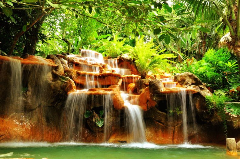 Water cascades