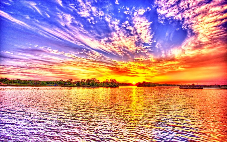 beautiful_sky_in_sunset.jpg
