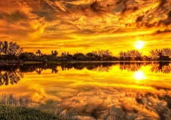 Sunset_water_reflection