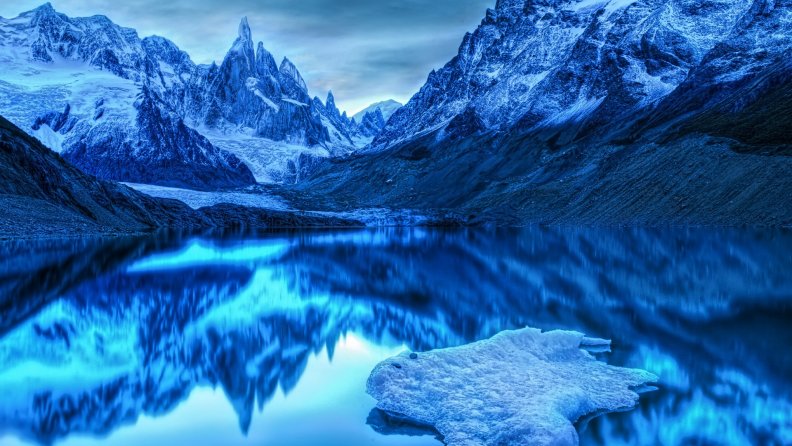 frozen_blue_lake.jpg