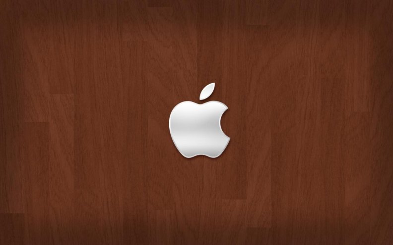apple_on_wood.jpg