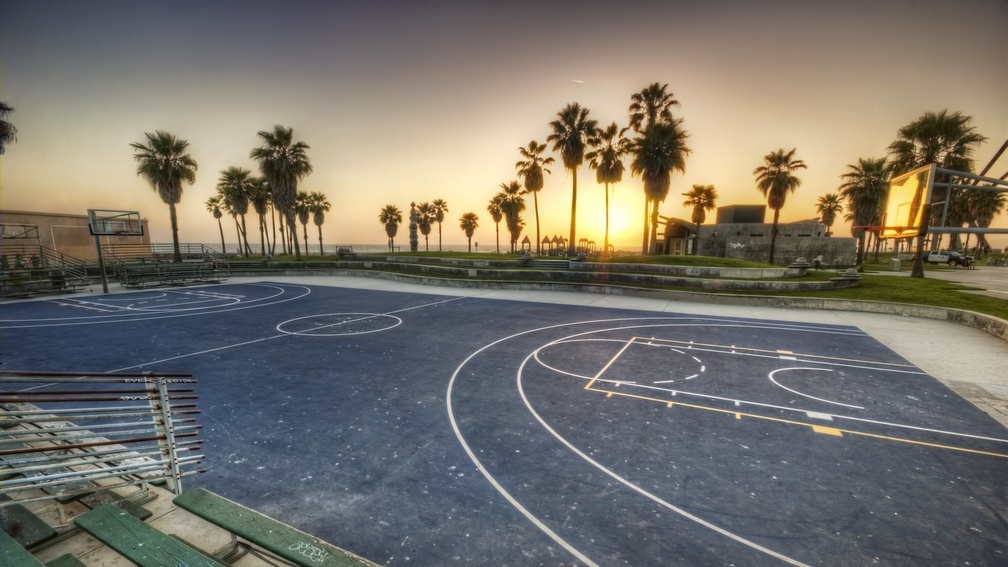basketball court on los angeles seaside hdr