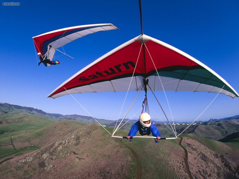 gliding_over_the_mountains_cayucos_california.jpg