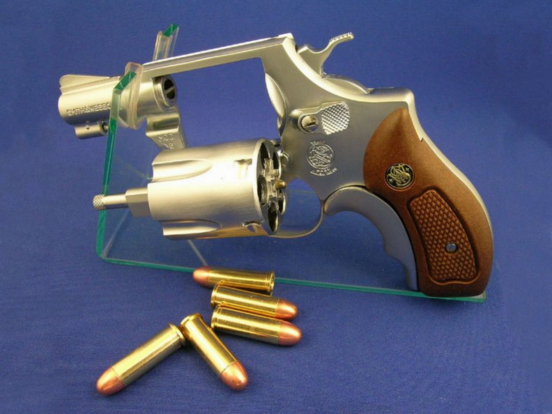 smith_amp_wesson.jpg