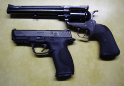 2 nice black gun's