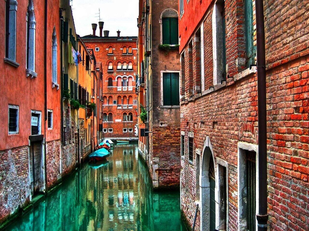 Venice Homes and Canals