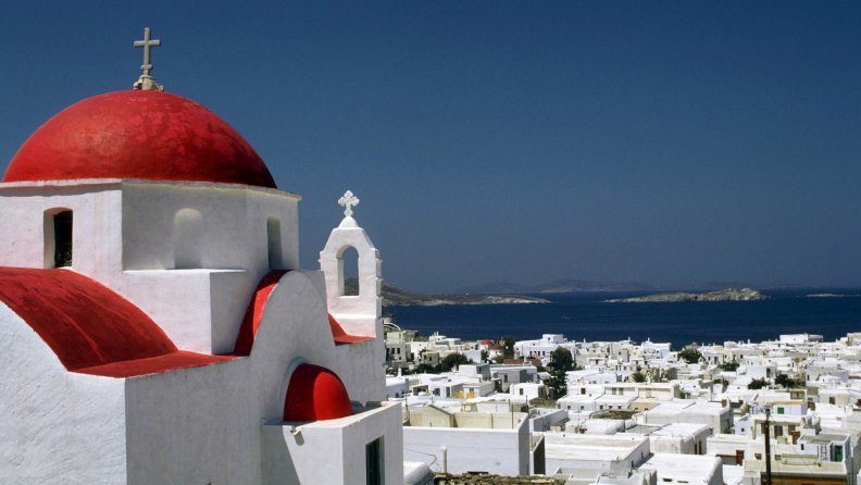 greek_church_on_oia_island.jpg